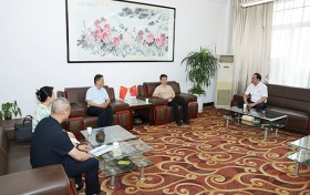咸阳师范学院与正泰智能电气西北产业园签署战略合作协议