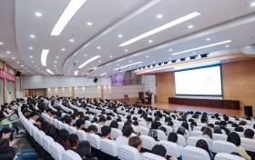 书香浸润校园 阅读照亮未来——咸阳师范学院阅读推广系列活动侧记