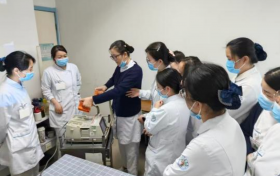 西安市红会医院呼吸内科开展除颤仪急救技能专项培训